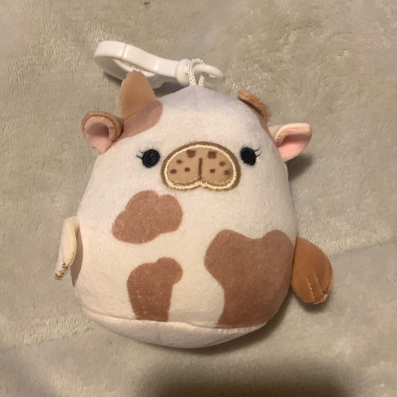 Mopey seacow squishmallow clip NWT - Picture 1 of 3